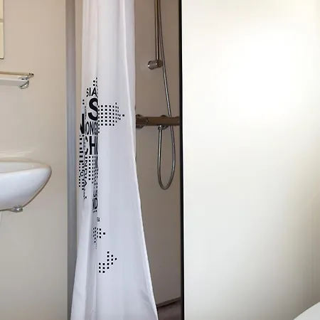 2 Bedroom Awesome In *